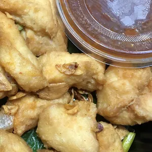 Battered Fish Fillet with Spicy Conpoy Sauce in Cantonese Style 蒜香辣味鱼片