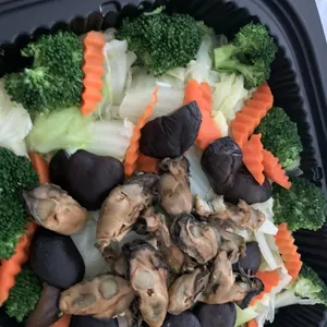 Medley Vegetable with Dried Oyster & Mushroom