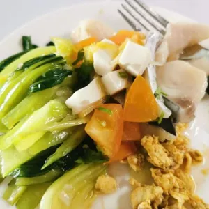 Lunch Tingkat Package (5 Days, 3 Dishes + Soup OR 4 Dishes)