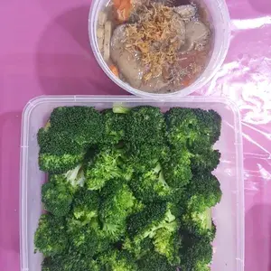 发菜带子干贝丝西兰花 Broccoli w/Scallop & “Fa Chye”