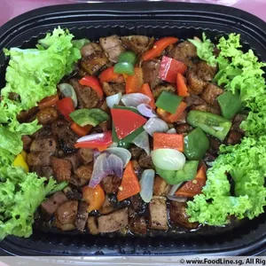 Black Pepper Smoked Duck with Capsicum