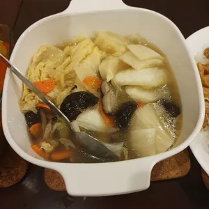 Mixed Cabbage w Mushroom & Wolfberry
