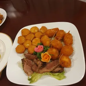 Fortune Platter (Smoked Duck, Breaded Crab Claw, Breaded Scallop)
