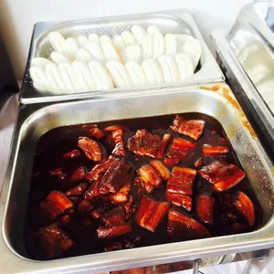 Braised Pork w/ Bun • 扣肉包(Chef's Recommended)