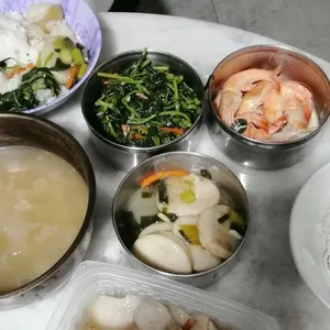 Dinner Tingkat (20 Days, 3 Dishes + Soup OR 4 Dishes)