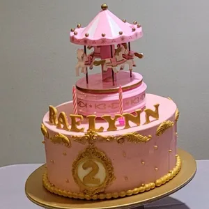 Carousel Buttercream Cake (Size: 8" (For 10-14pax)) (Cake Flavour: Vanilla Bean) (Add-on Desserts: None)