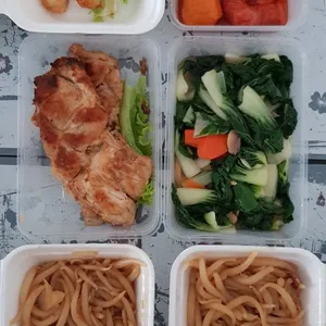 28 Days Lunch Tingkat Package (Incl. Weekends)