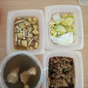 Lunch/Dinner Tingkat (5 Days, 3 Dishes + Soup OR 4 Dishes)