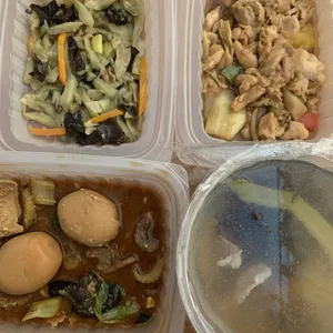 Lunch/Dinner Tingkat (5 Days, 3 Dishes + Soup OR 4 Dishes)