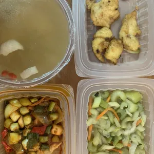 Lunch/Dinner Tingkat (5 Days, 3 Dishes + Soup OR 4 Dishes)