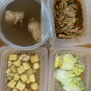 Lunch/Dinner Tingkat (5 Days, 3 Dishes + Soup OR 4 Dishes)
