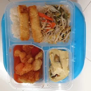 5 Days Lunch Tingkat Package (Weekdays Only)