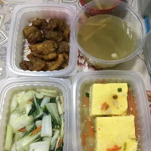 Lunch/Dinner Tingkat (5 Days, 3 Dishes + Soup OR 4 Dishes)