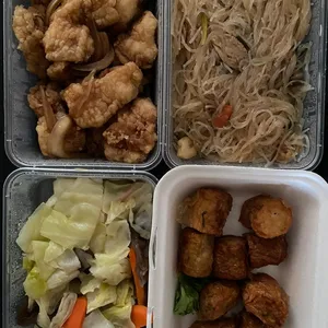 5 Days Lunch Tingkat Package (Weekdays Only)