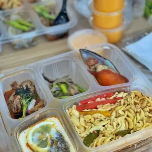 WESTERN DELIGHT EASTER BENTO MENU (Choice of Staple: Mussel Fusilli Aglio Olio)