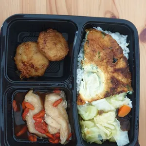 5 Days Lunch Tingkat Package (Weekdays Only)