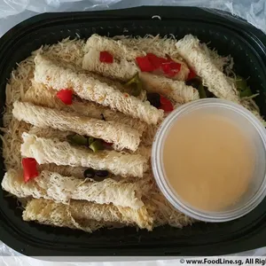 Sweet Potato Net Roll (V)<i>with smoked cheese dip</i>