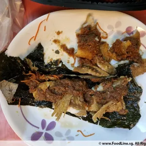 Grouper in Lotus Leaf w/ Special Sauce (荷叶特汁石斑鱼)