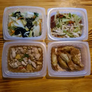 Lunch/Dinner Tingkat (5 Days, 3 Dishes + Soup OR 4 Dishes)
