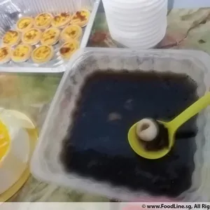 Chin Chow w Longan