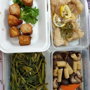 5 Days Lunch Tingkat Package (Weekdays Only)