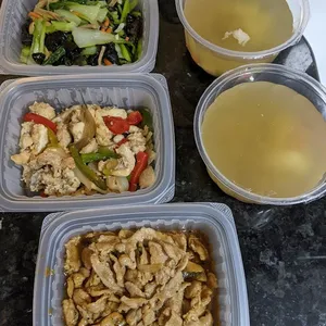 Lunch/Dinner Tingkat (5 Days, 3 Dishes + Soup OR 4 Dishes)