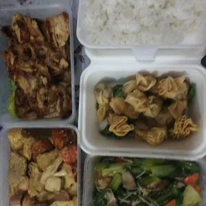 28 Days Dinner Tingkat Package (Incl. Weekends)