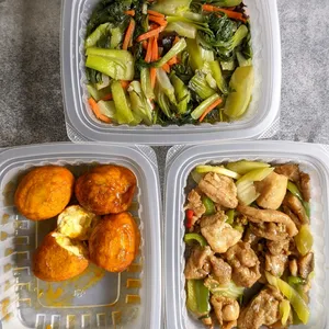 Lunch/Dinner Tingkat (5 Days, 3 Dishes + Soup OR 4 Dishes)