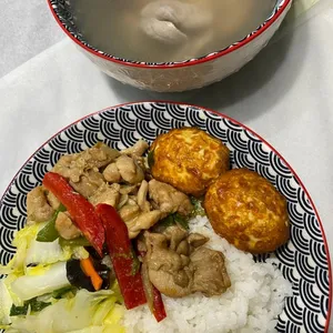 Lunch/Dinner Tingkat (5 Days, 3 Dishes + Soup OR 4 Dishes)