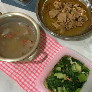 Lunch/Dinner Tingkat (5 Days, 3 Dishes + Soup OR 4 Dishes)