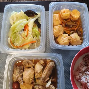 Lunch/Dinner Tingkat (5 Days, 3 Dishes + Soup OR 4 Dishes)