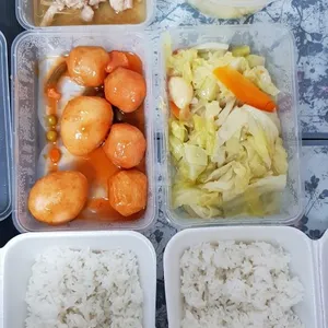 28 Days Dinner Tingkat Package (Incl. Weekends)