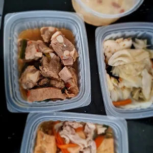 Lunch/Dinner Tingkat (5 Days, 3 Dishes + Soup OR 4 Dishes)