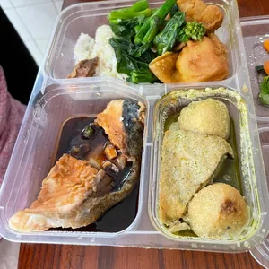 20 Days Lunch Tingkat Package (Weekdays Only)