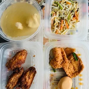 Lunch/Dinner Tingkat (5 Days, 3 Dishes + Soup OR 4 Dishes)