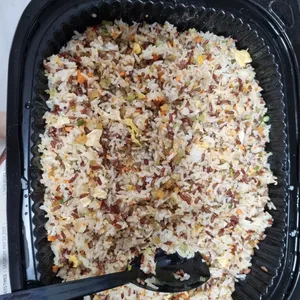 Fried Two Type Rice with Caviar 鱼子鸳鸯炒饭