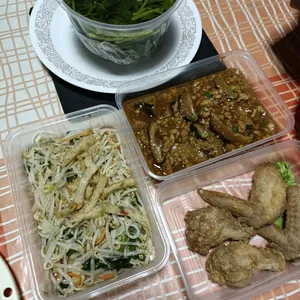 Tingkat - 3 Dishes + 1 soup/ 4 Dishes  (20 days)