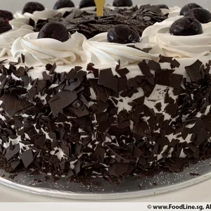 Black Forest Cake (Size: 1kg)