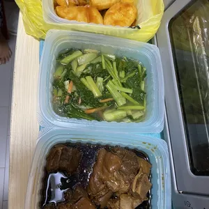 Lunch/Dinner Tingkat (5 Days, 3 Dishes + Soup OR 4 Dishes)