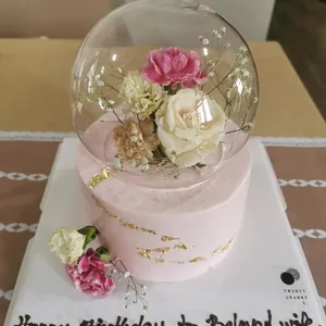 Crystal Glass with Fresh Florals (Flavour: strawberry shortcake) (Size: 6" (8 - 10 pax))