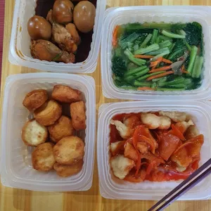 Dinner Tingkat (20 Days, 3 Dishes + Soup OR 4 Dishes)