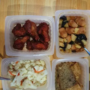 Dinner Tingkat (20 Days, 3 Dishes + Soup OR 4 Dishes)