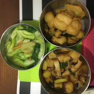 Dinner Tingkat (20 Days, 3 Dishes + Soup OR 4 Dishes)