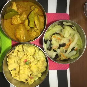 Dinner Tingkat (20 Days, 3 Dishes + Soup OR 4 Dishes)