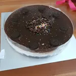 Oreo Cookies Cream White Chocolate (Size: 1 kg)
