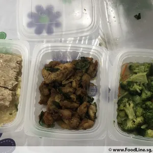 Lunch/Dinner Tingkat (5 Days, 3 Dishes + Soup OR 4 Dishes)