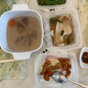 Lunch/Dinner Tingkat (5 Days, 3 Dishes + Soup OR 4 Dishes)