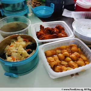 Lunch/Dinner Tingkat (5 Days, 3 Dishes + Soup OR 4 Dishes)