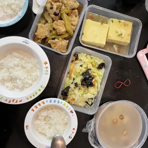 Tingkat - 3 Dishes + 1 soup/ 4 Dishes  (20 days)(Lunch)