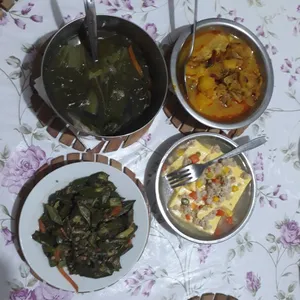 Lunch/Dinner Tingkat (10 Days, 3 Dishes + Soup OR 4 Dishes)